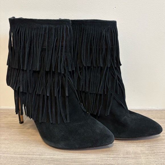 Steve Madden Black Suede Fringe Flapper Stiletto Ankle Booties | Size 8 - Picture 2 of 10